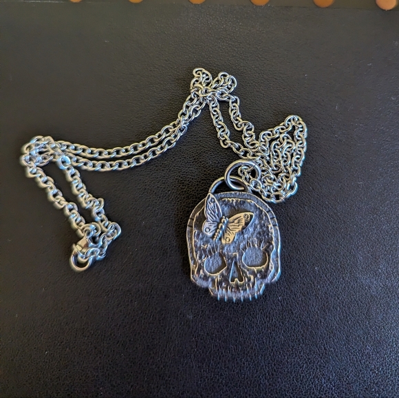 Super Cute Skull Pendant - Picture 4 of 4